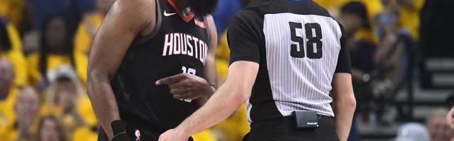  保罗关键抢断助马刺绝杀爵士  